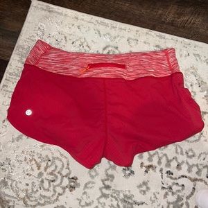 Red lulu shorts